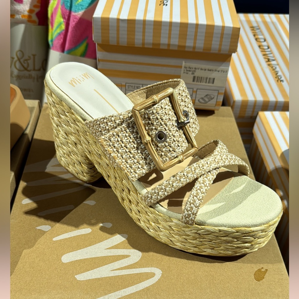 NIB size 9 wedges